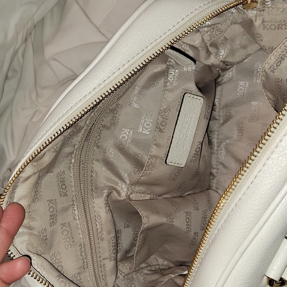 Michael Kors Hand Bag - Picture 9 of 9